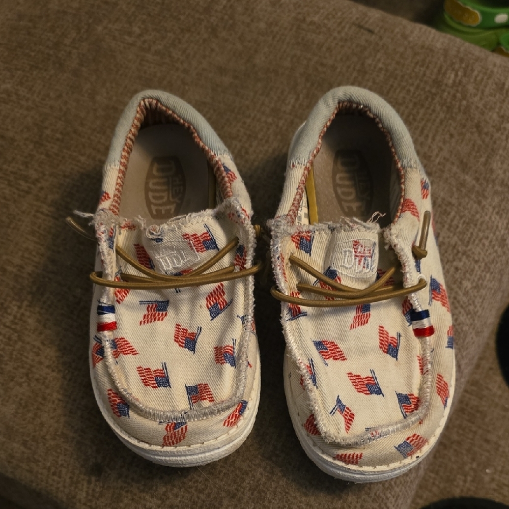 Hey Dude Kids' Moccasins - White with Red and Blue Flags Size 9